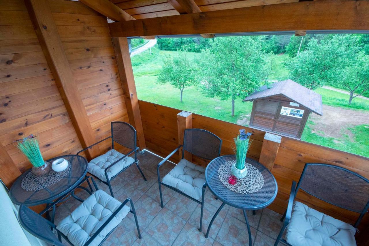 4 Seasons Guest House Rakovica Exterior photo