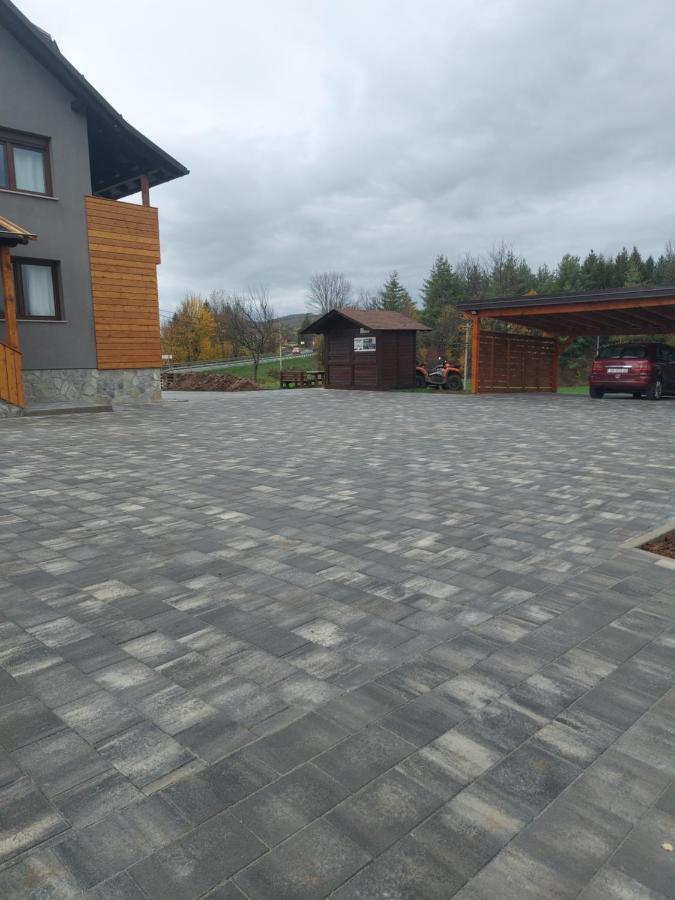 4 Seasons Guest House Rakovica Exterior photo