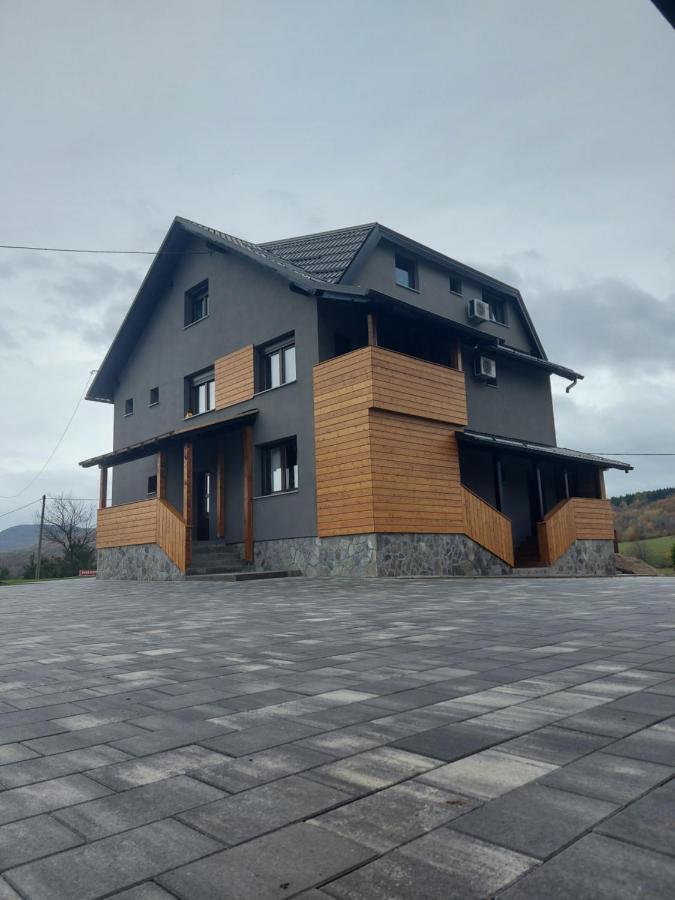 4 Seasons Guest House Rakovica Exterior photo